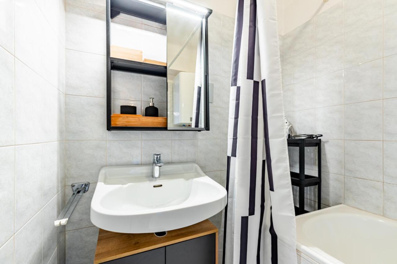 New With A View - Modern Studio Βιέννη Εξωτερικό φωτογραφία